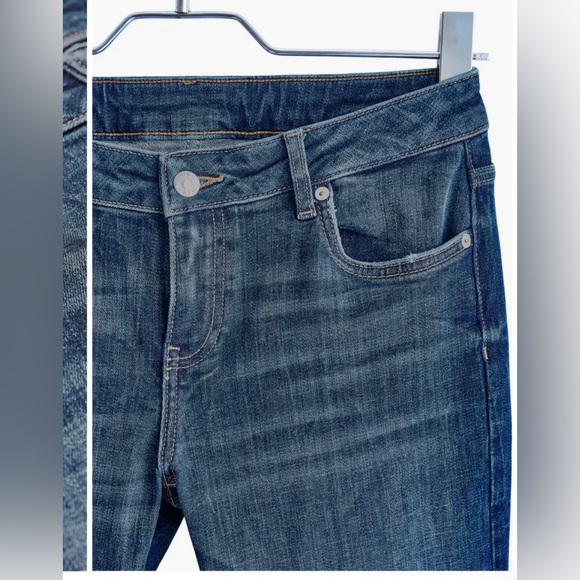 OWN. Low Rise Stretch Flare Jeans Dark Authentic Wash SOLD OUT NWT SZ 30 32.5 - Picture 6 of 11